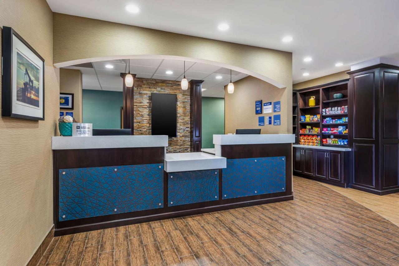 | Best Western Plus Taft Inn