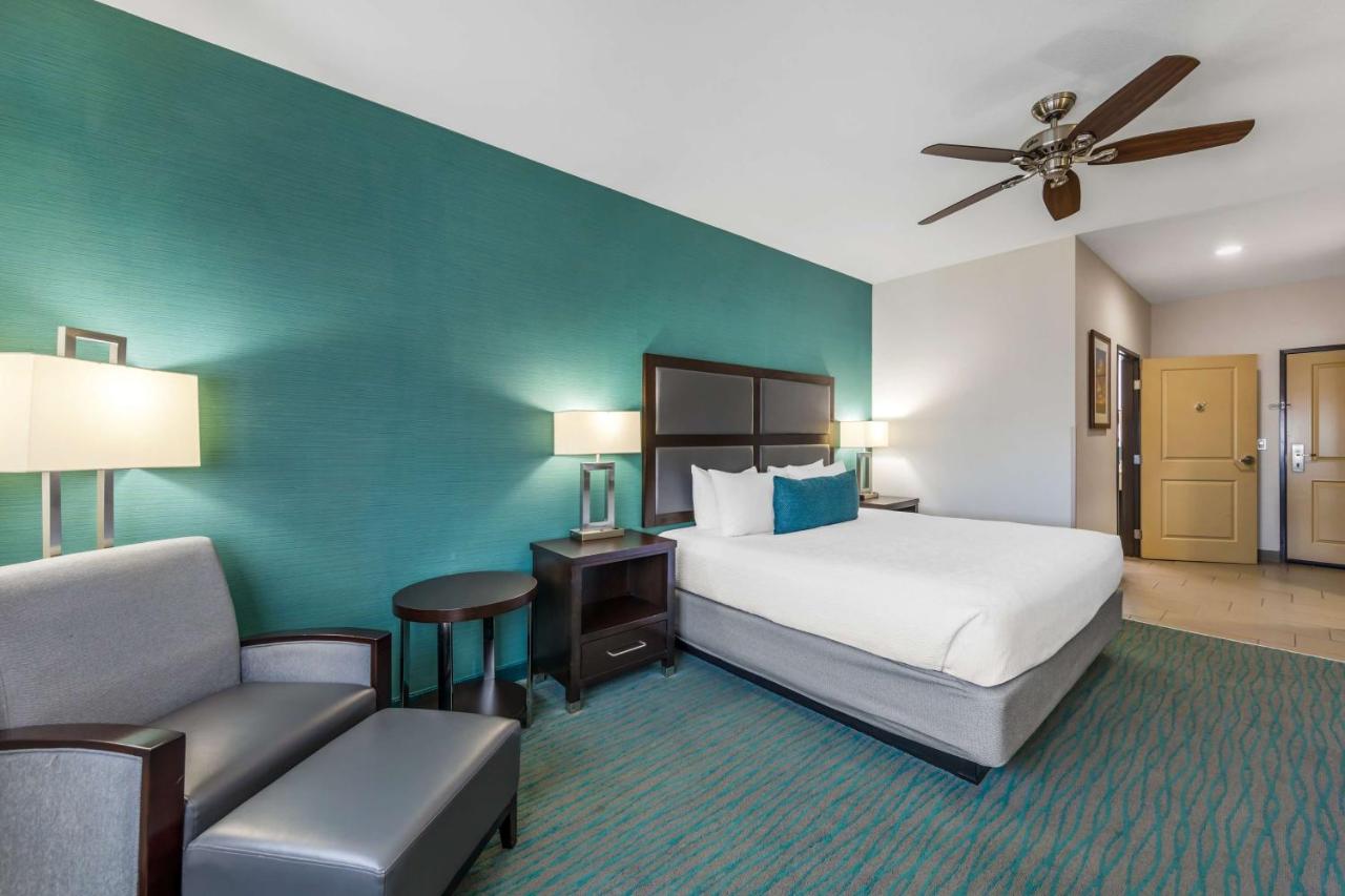 | Best Western Plus Taft Inn