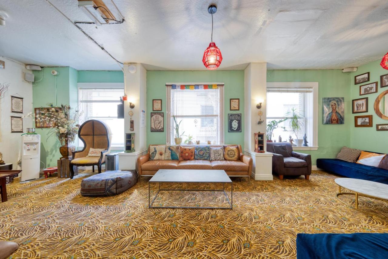 | HI San Francisco Downtown Hostel