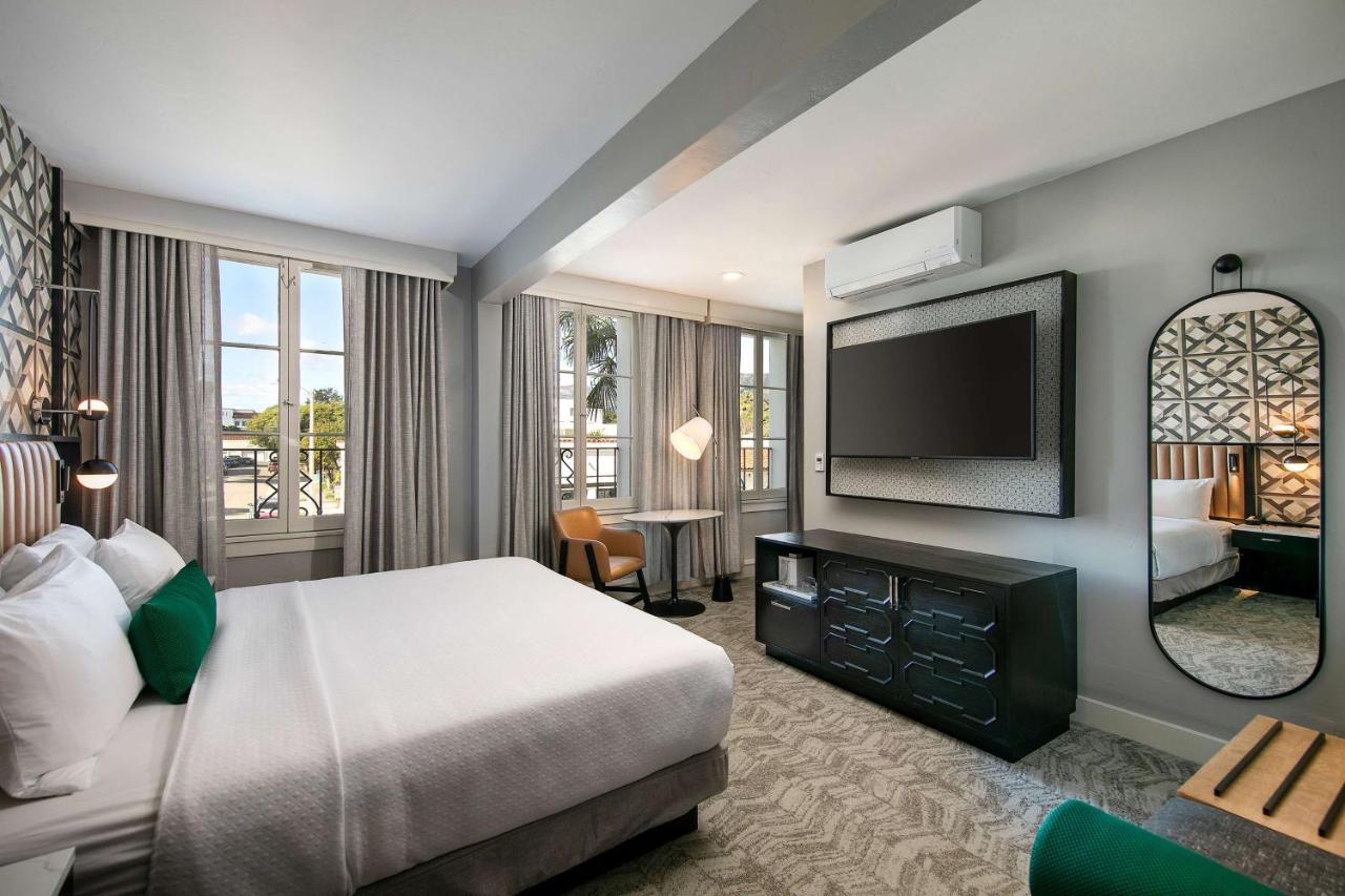King Room at Hotel Virginia Santa Barbara, Tapestry Collection by Hilton
