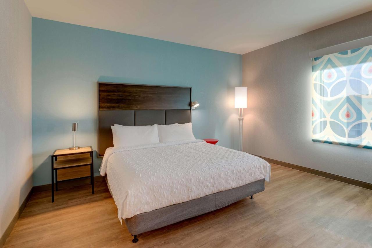 King Room - Hearing Accessible at Tru By Hilton Smithfield I-95