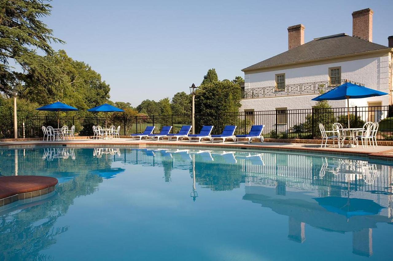 | Williamsburg Lodge, Autograph Collection