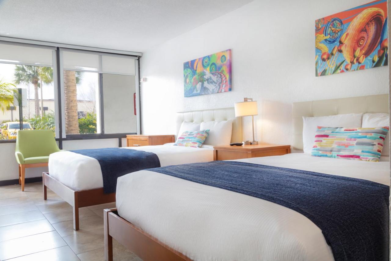 Executive Queen Room with Two Queen Beds at Park Royal Orlando managed by Accor