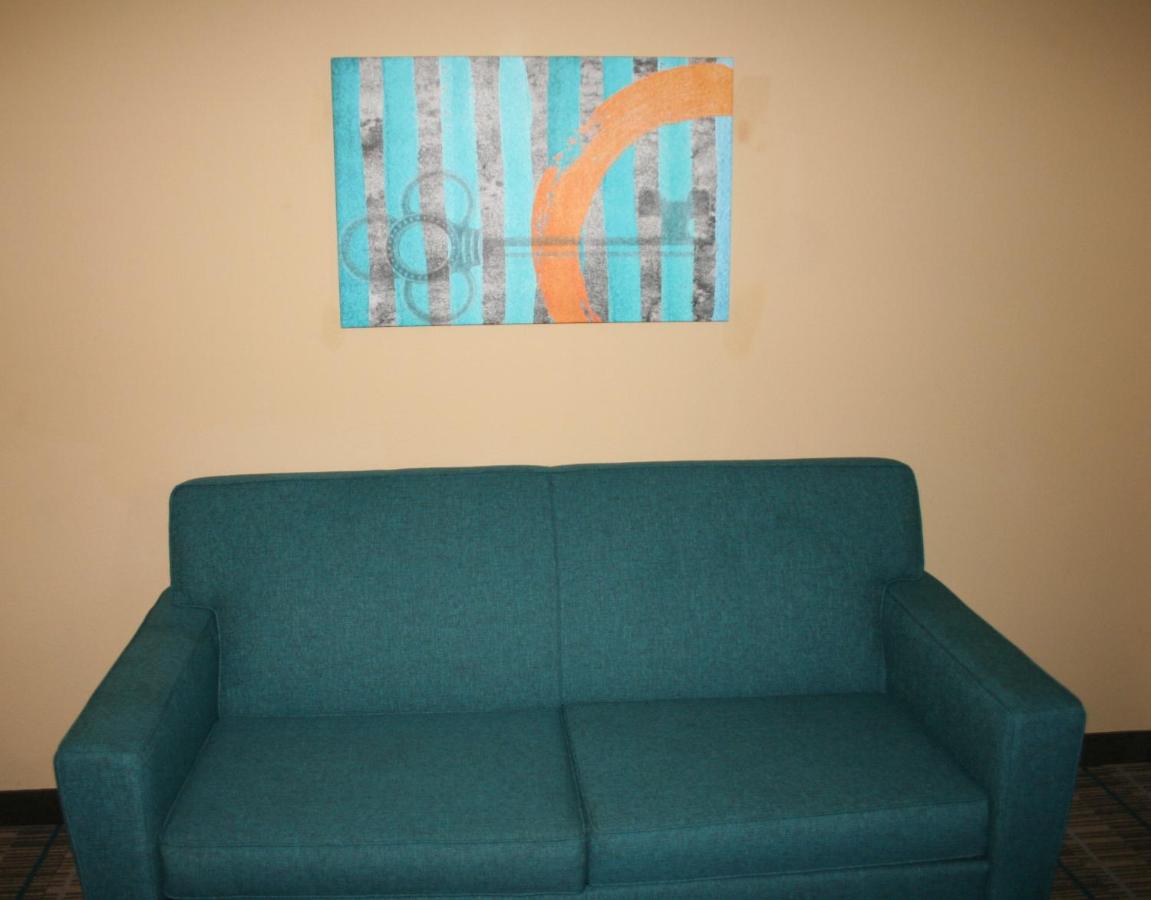 Queen Suite - Accessible/Non-Smoking at MainStay Suites Jacksonville near Camp Lejeune