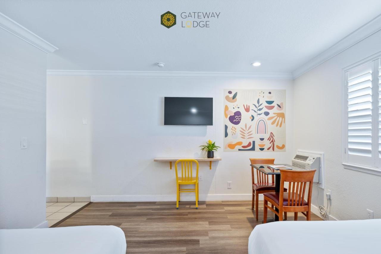 Triple Room at Gateway Lodge