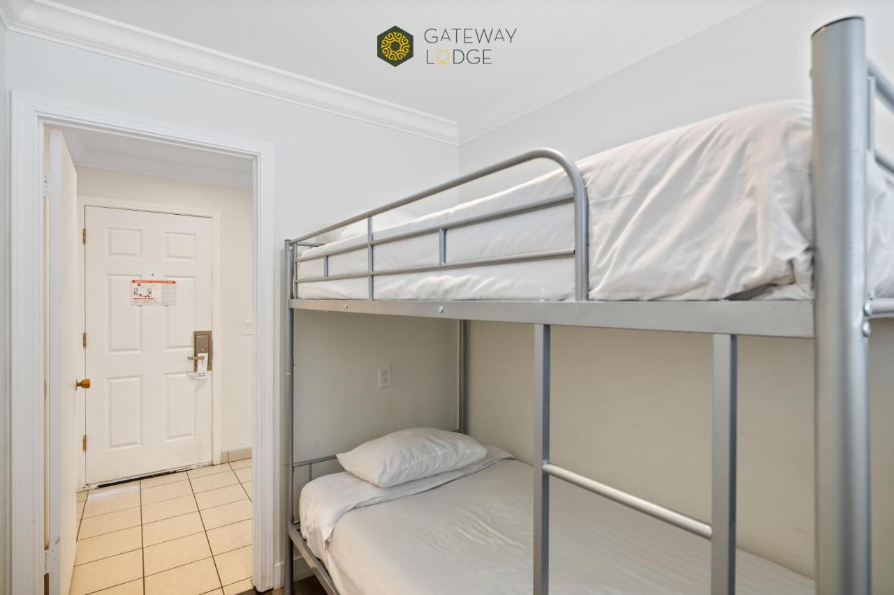 Triple Room at Gateway Lodge