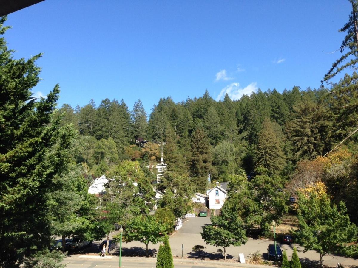 | The Occidental Lodge
