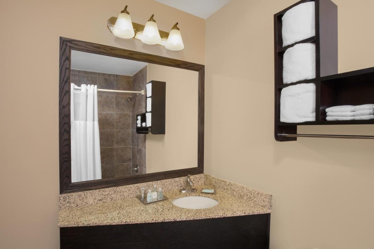 King Suite at Wyndham Garden Schaumburg Chicago Northwest