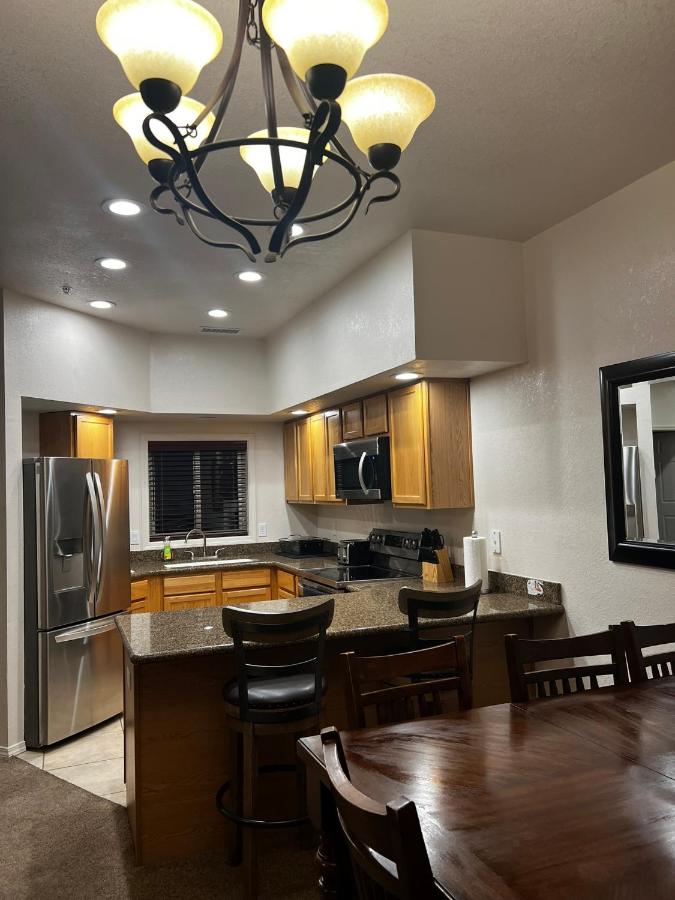 | Canyon Plaza Premier Studio and Apartments