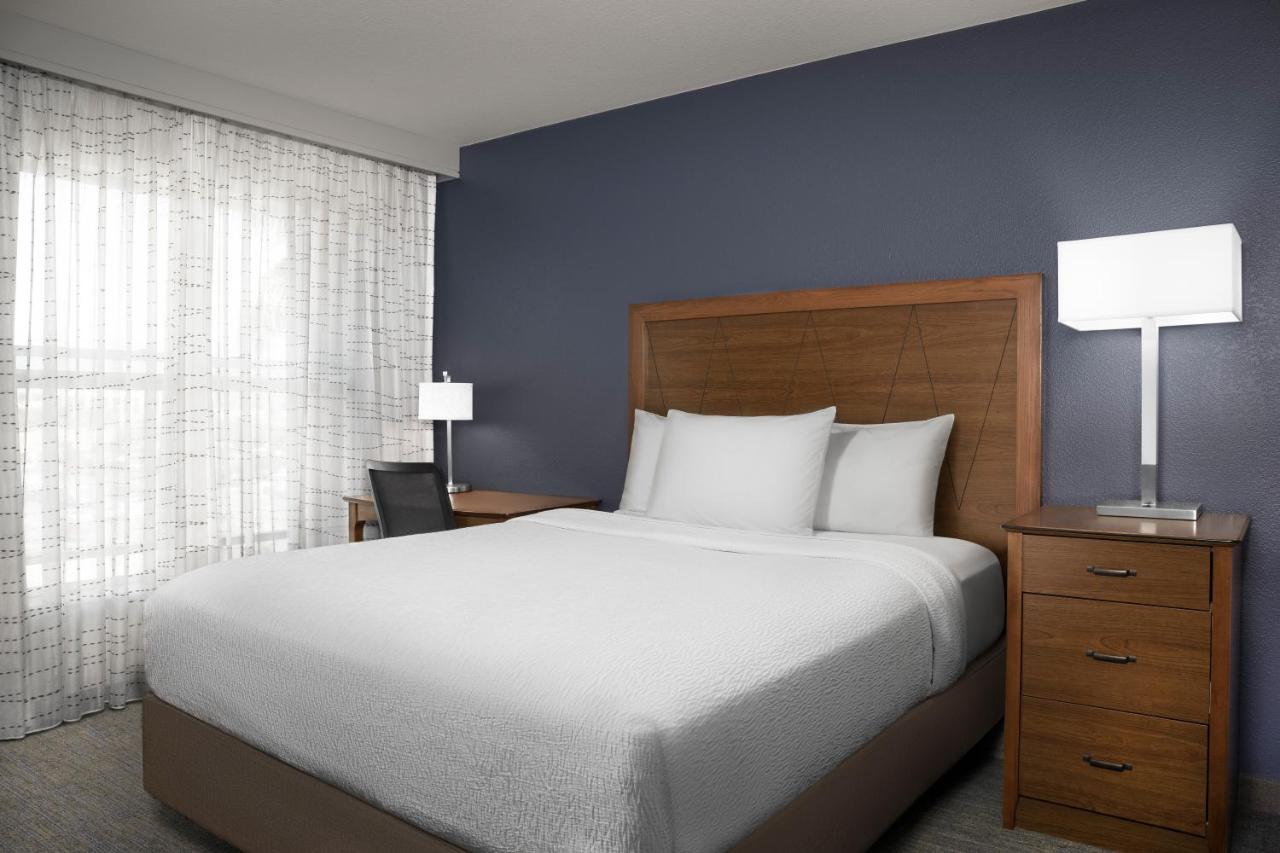 One-Bedroom Queen Suite with Sofa Bed at Residence Inn by Marriott San Bernardino