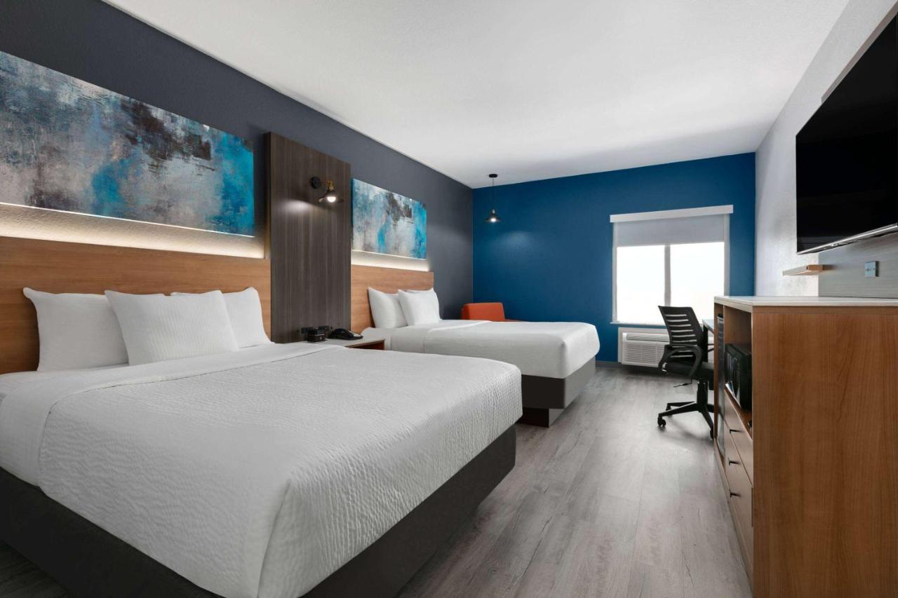 Queen Room with Two Queen Beds and Bath Tub - Mobility Accessible/Non-Smoking at La Quinta Inn & Suites by Wyndham Ft. Worth - Burleson