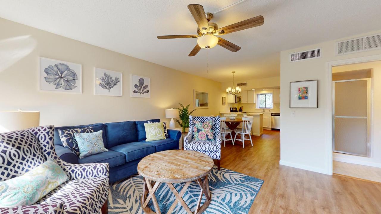  | 4 Hickory Cove