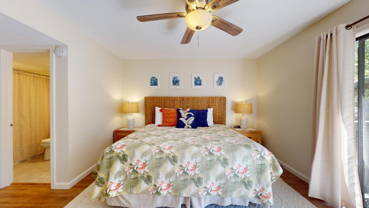  | 4 Hickory Cove