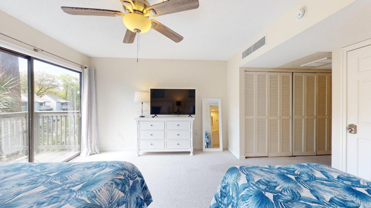  | 4 Hickory Cove