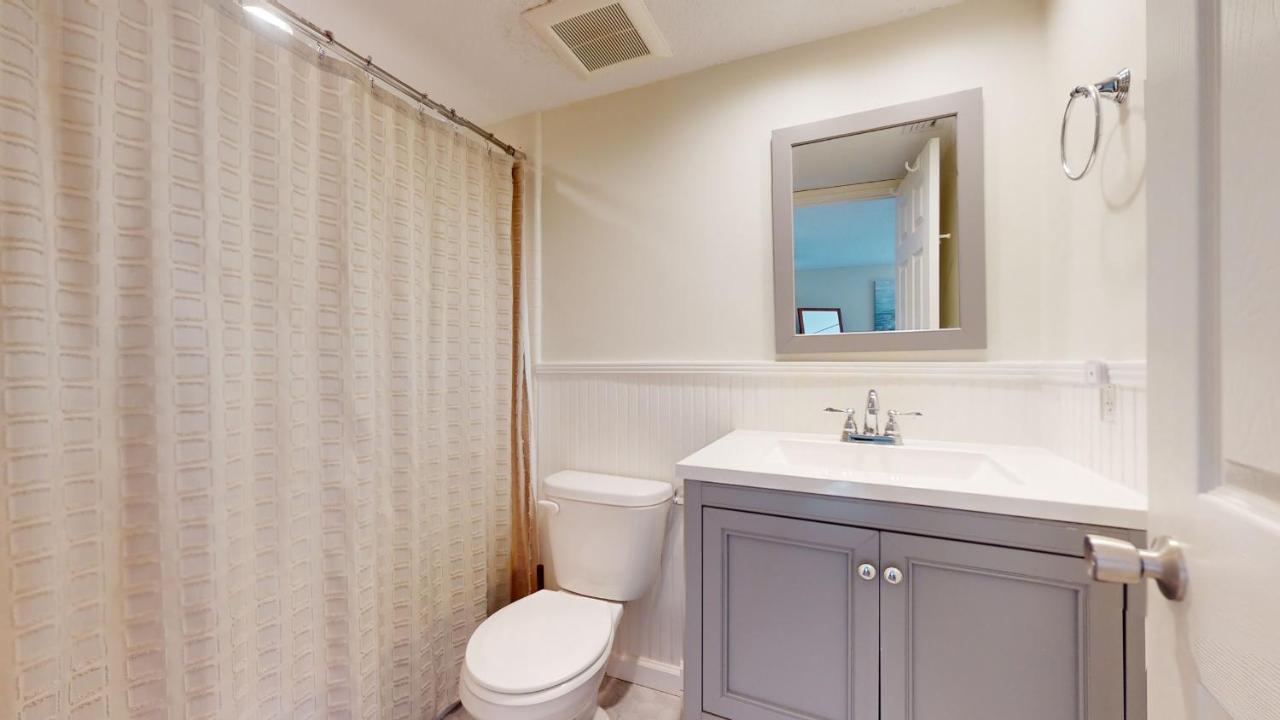  | 4 Hickory Cove