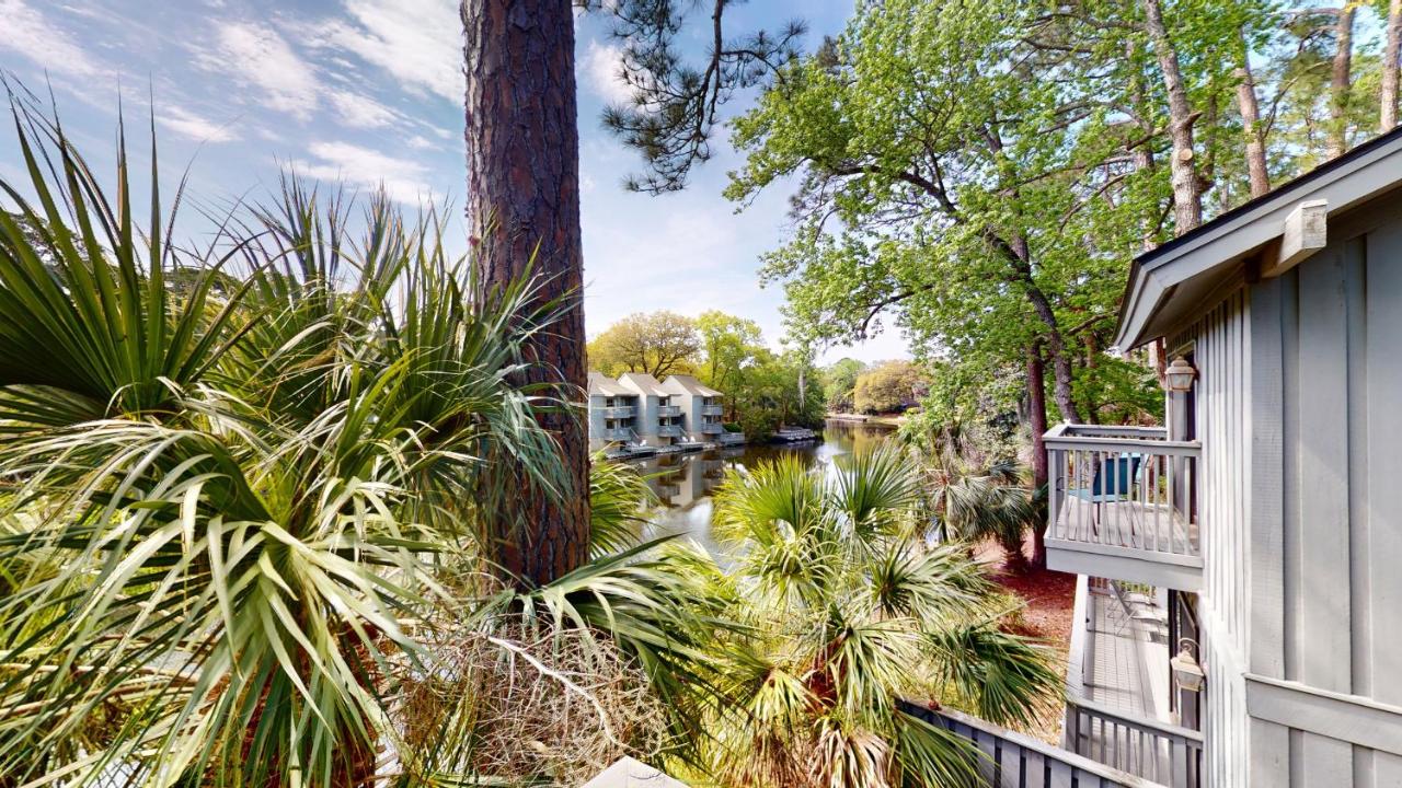  | 4 Hickory Cove