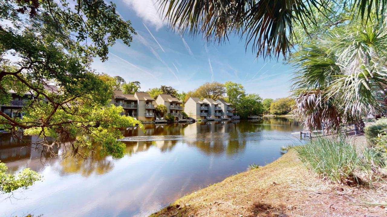  | 4 Hickory Cove
