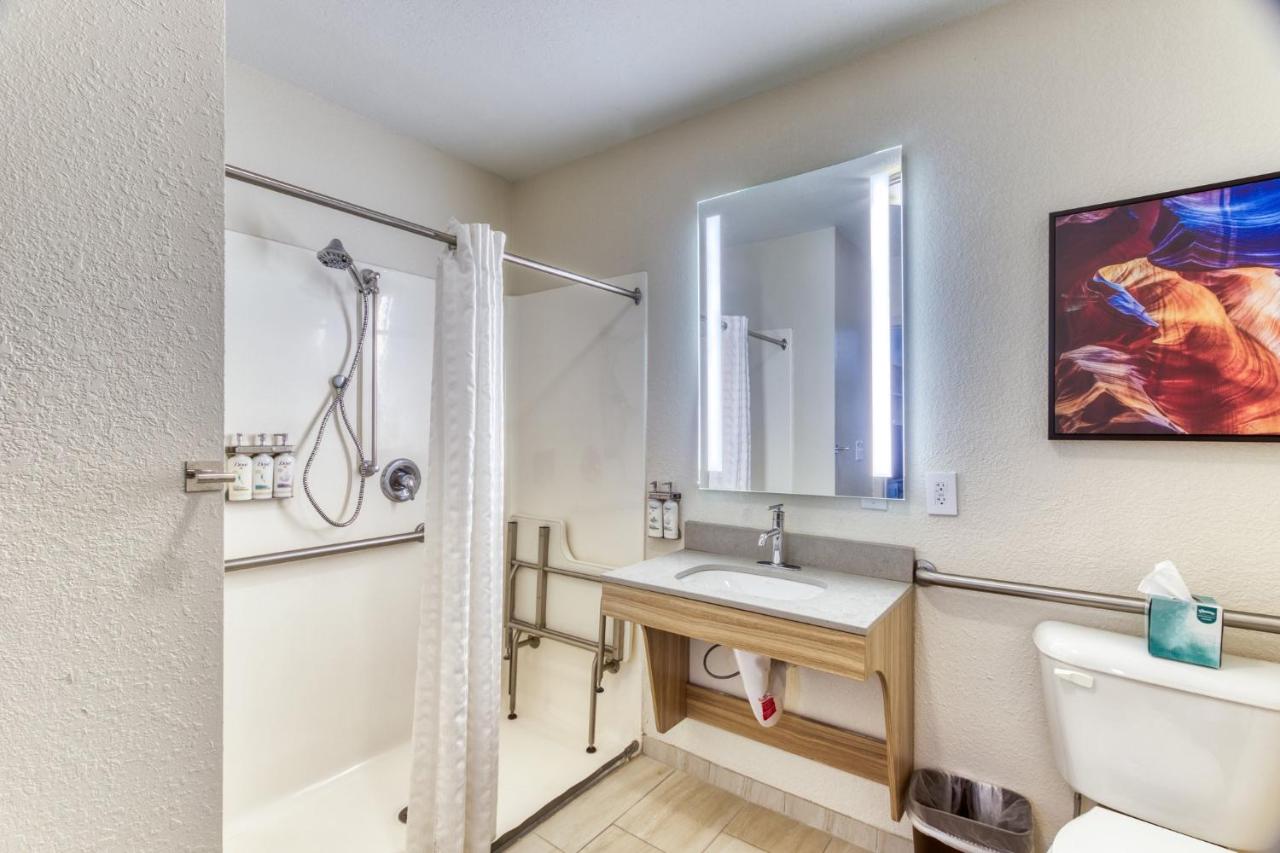 | Candlewood Suites New Bern, an IHG Hotel