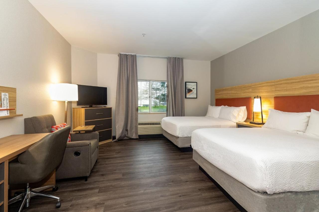 Queen Studio with Two Queen Beds at Candlewood Suites New Bern by IHG