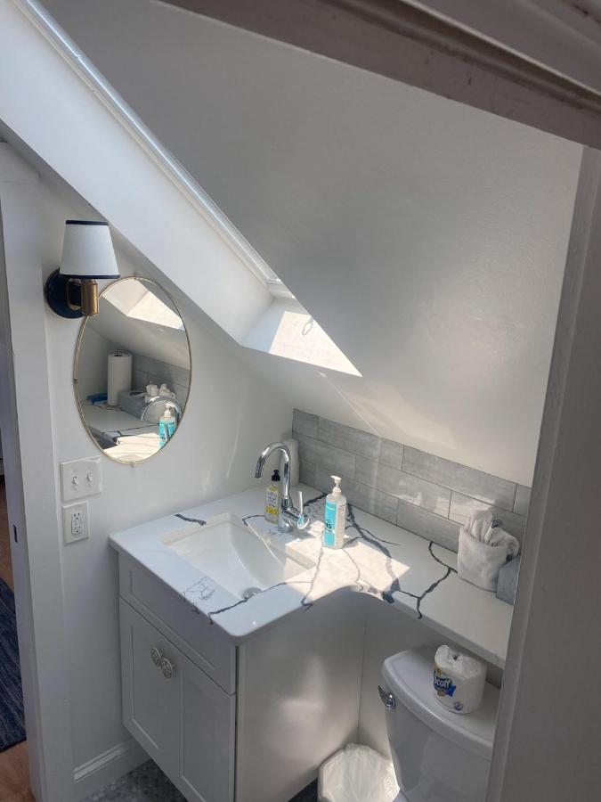 | Allen Harbor Rentals