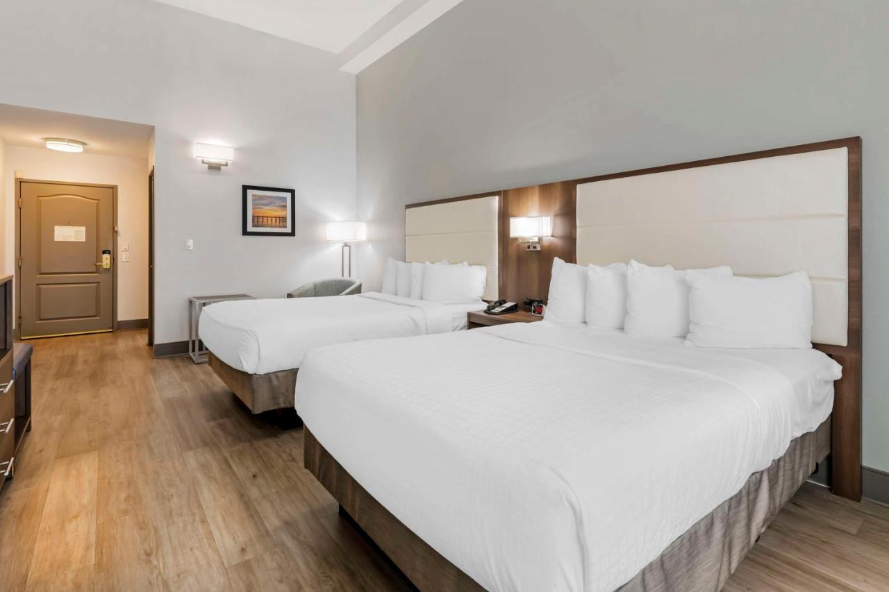 | Best Western Plus First Coast Inn & Suites