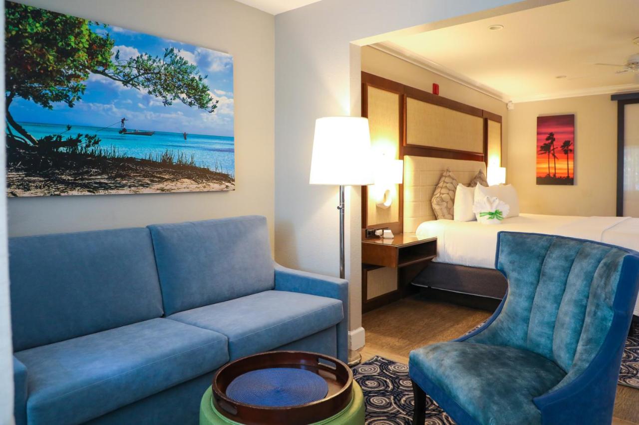 Queen Suite with Two Queen Beds at Almond Tree Inn Hotel - Adults Only