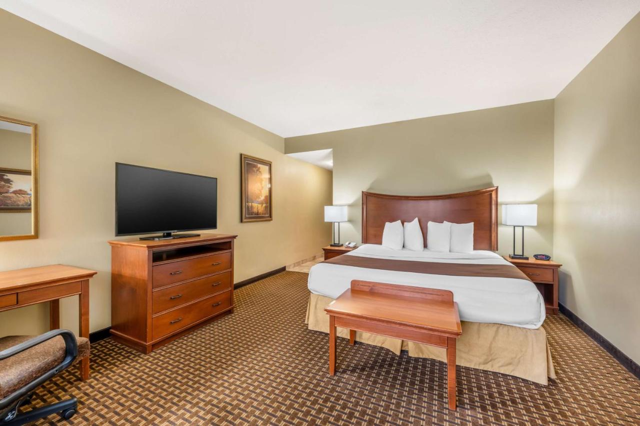 King Room - Disability Access/Non-Smoking at Best Western Plus Grand Island Inn & Suites