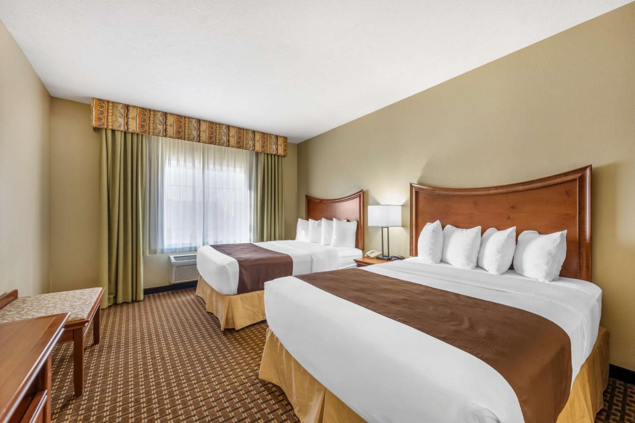 Queen Suite with Two Queen Beds - Disability Access at Best Western Plus Grand Island Inn & Suites