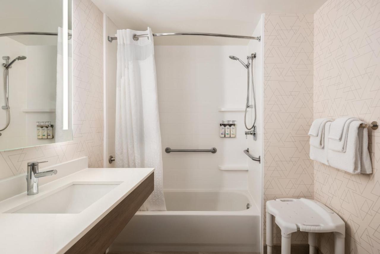 Executive King Room - Disability Access with Bath Tub at Holiday Inn Express & Suites Mobile West I-10 by IHG