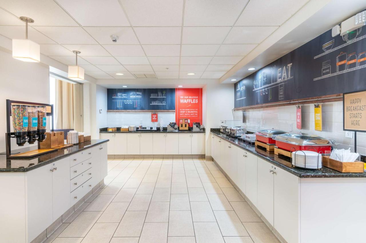  | Hampton Inn & Suites Hartford-Manchester