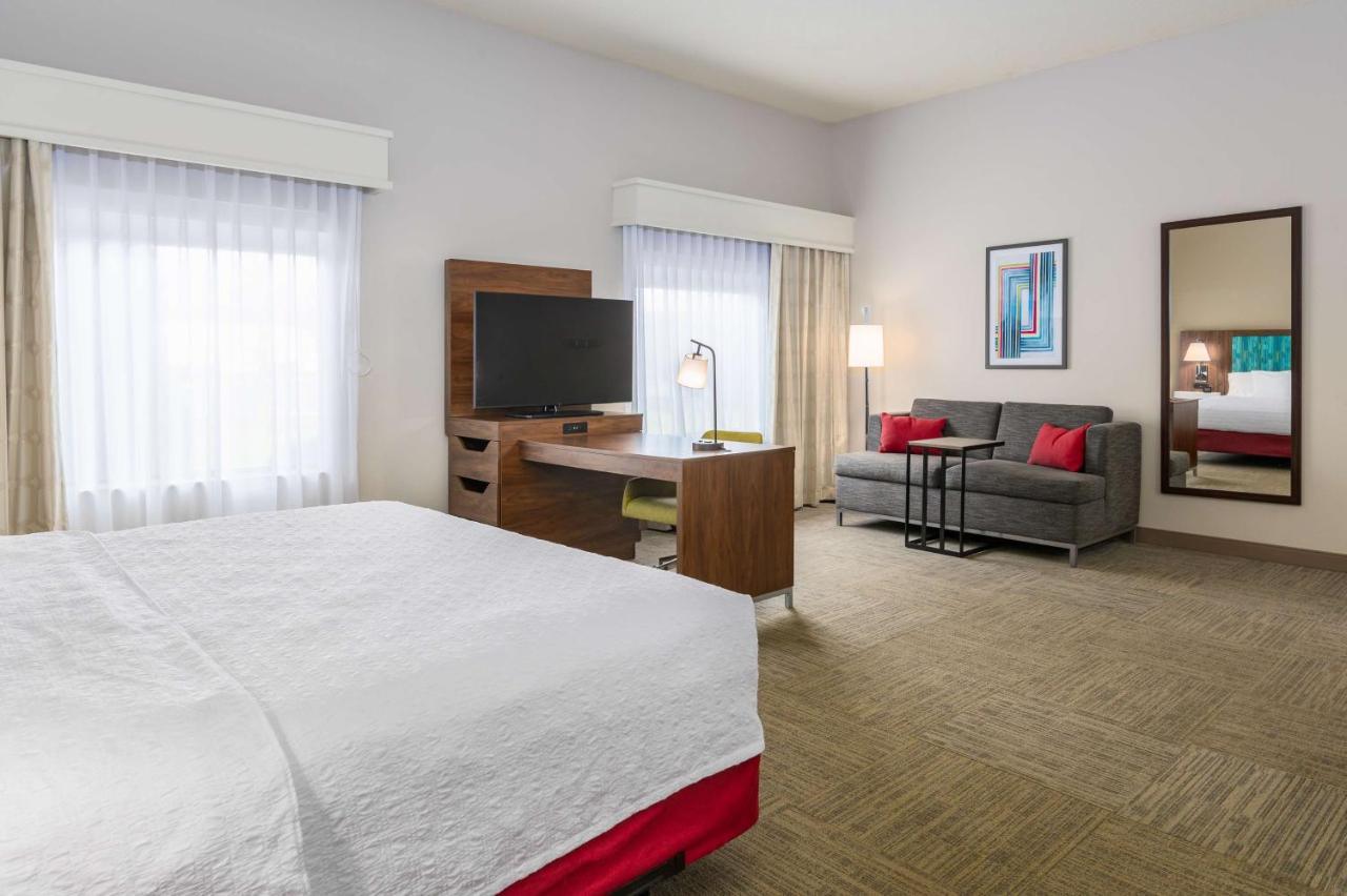  | Hampton Inn & Suites Hartford-Manchester