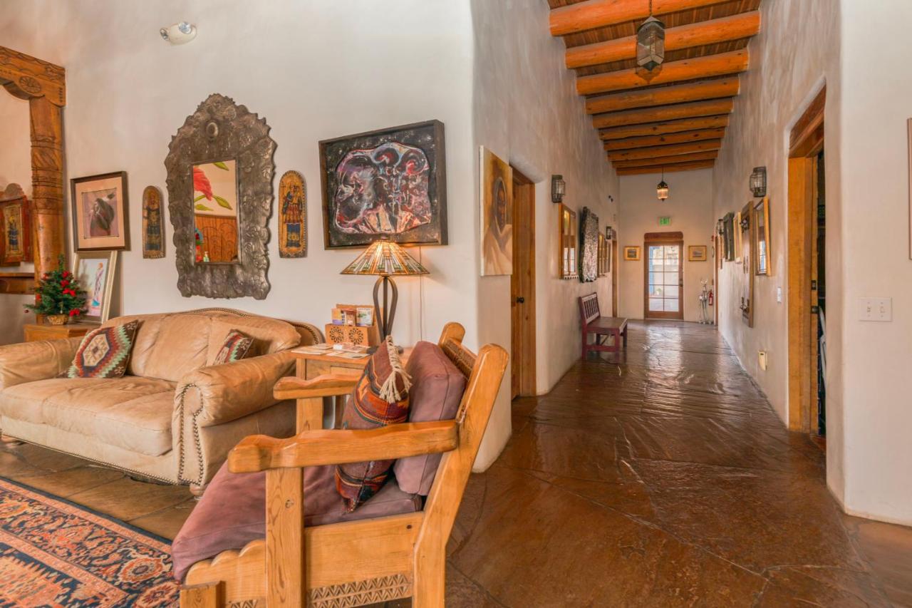 | Casa Benavides Inn