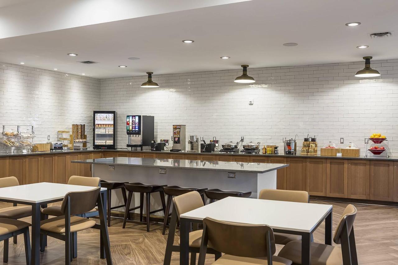 | Fairfield Inn & Suites by Marriott Minneapolis North/Blaine