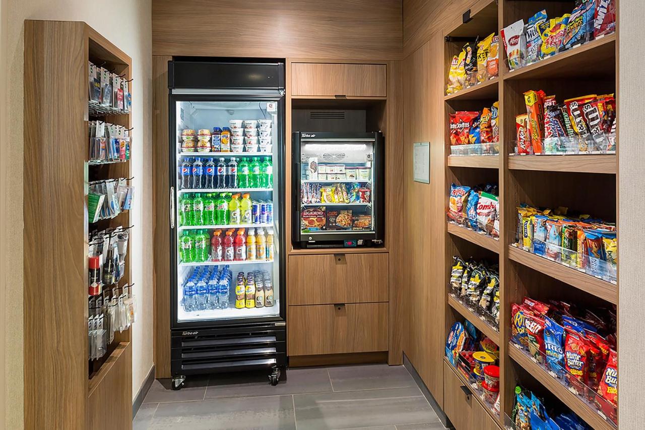 | Fairfield Inn & Suites by Marriott Minneapolis North/Blaine