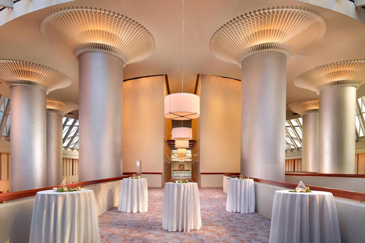 | The Westin Peachtree Plaza, Atlanta