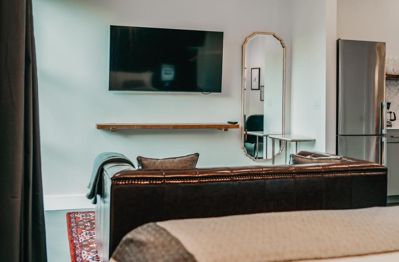 King Studio at Colton House Hotel