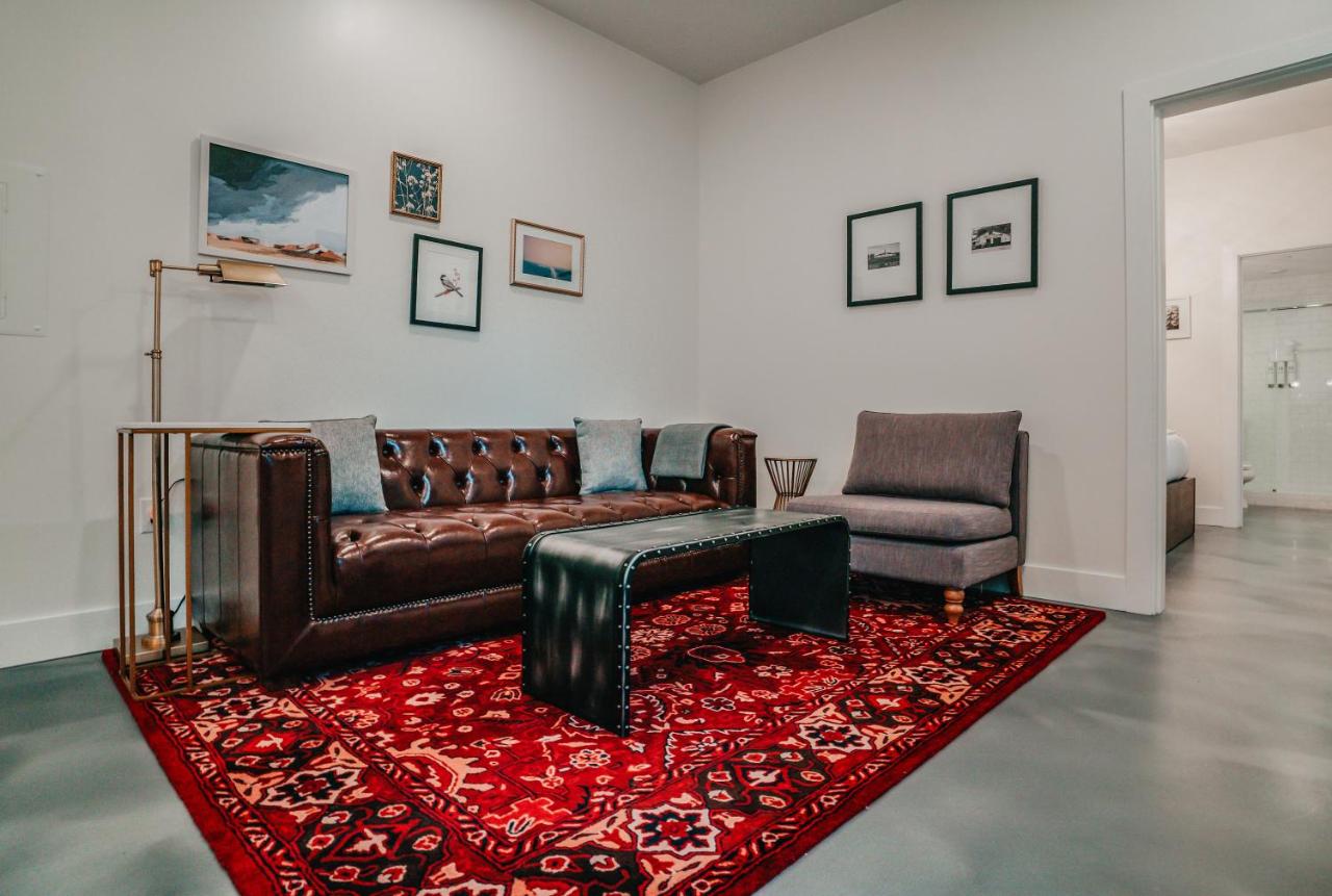 One-Bedroom Suite at Colton House Hotel