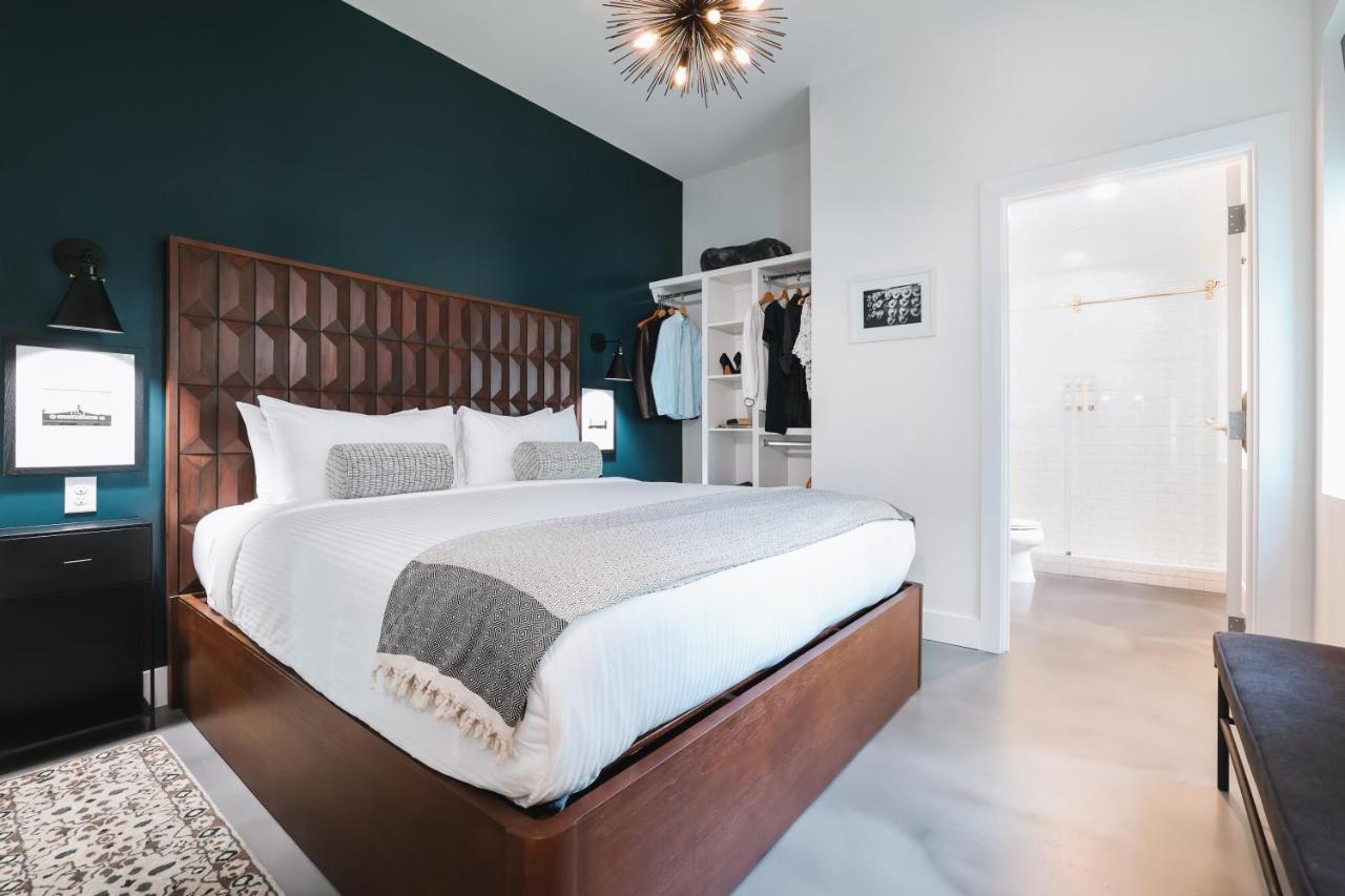 One-Bedroom Suite at Colton House Hotel