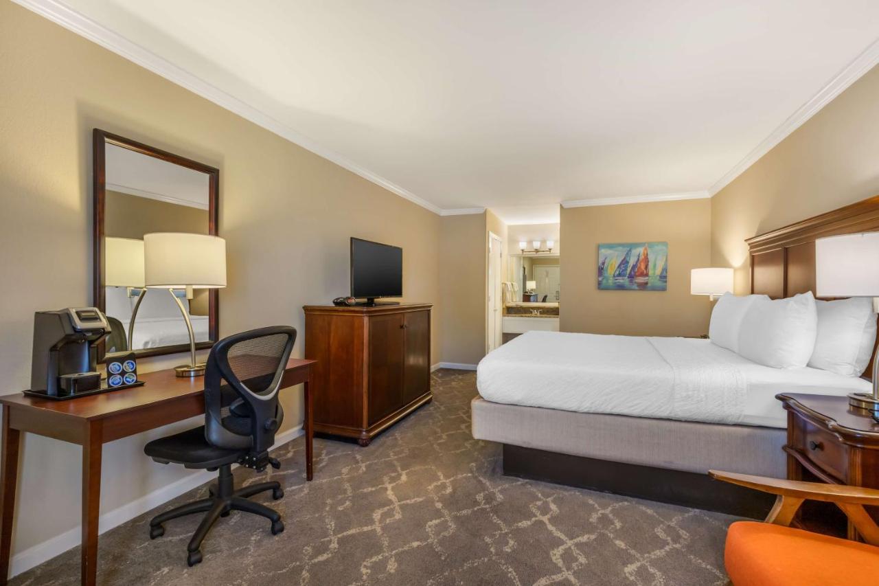 King Room - Non-Smoking at Best Western Plus Santee Inn
