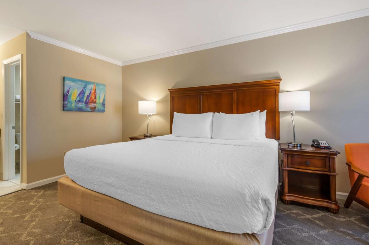 King Room - Non-Smoking at Best Western Plus Santee Inn