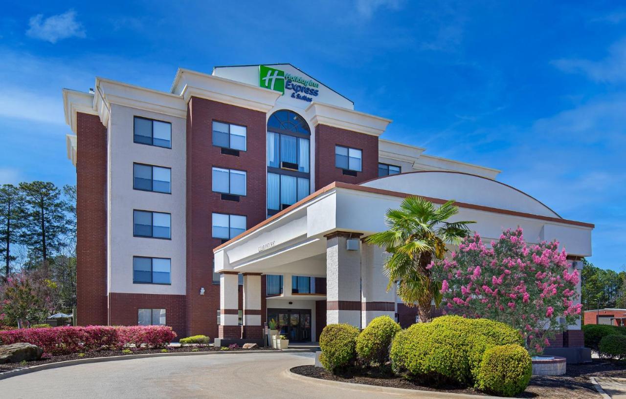  | Holiday Inn Express Hotel & Suites Birmingham - Inverness 280, an IHG Hotel