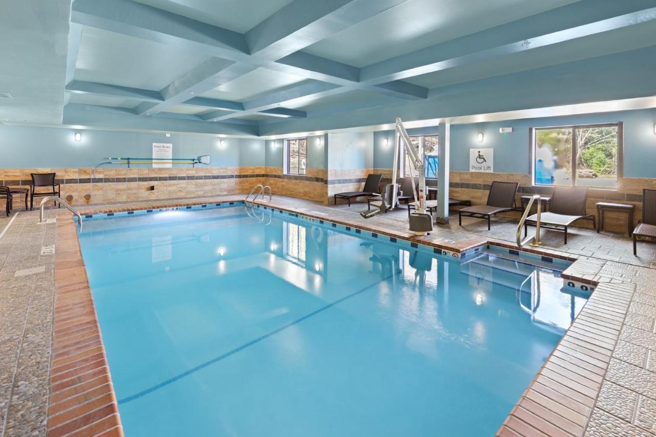  | Holiday Inn Express Hotel & Suites Birmingham - Inverness 280, an IHG Hotel