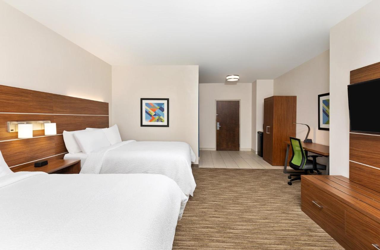 | Holiday Inn Express Hotel & Suites Birmingham - Inverness 280, an IHG Hotel