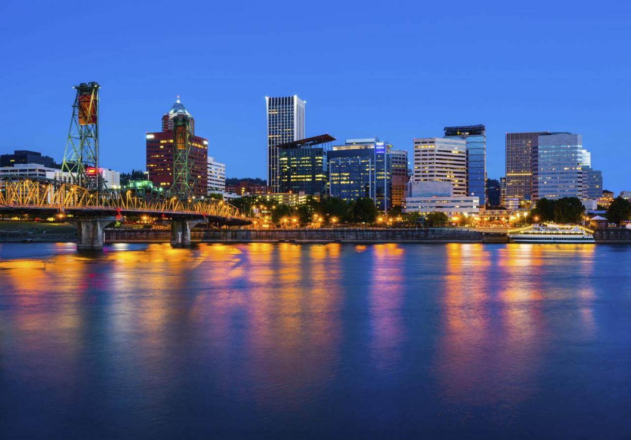 | Silver Cloud Hotel - Portland
