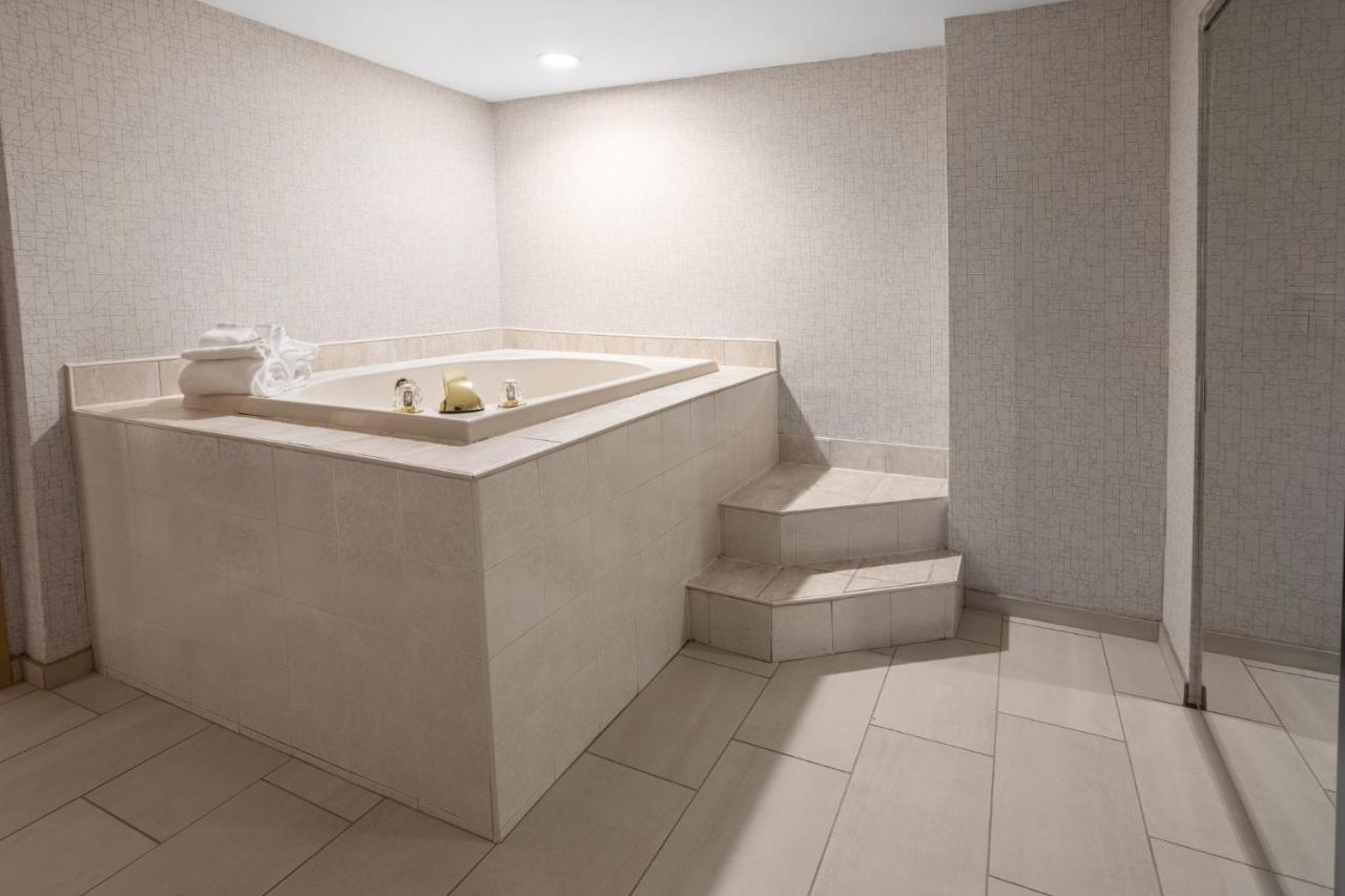  | Holiday Inn Express Stony Brook, an IHG Hotel