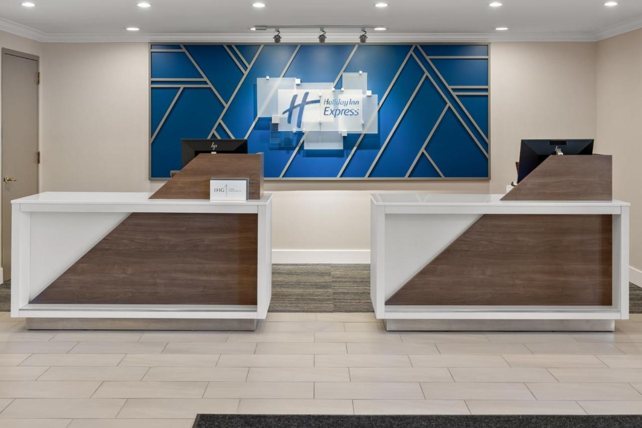 | Holiday Inn Express Stony Brook, an IHG Hotel
