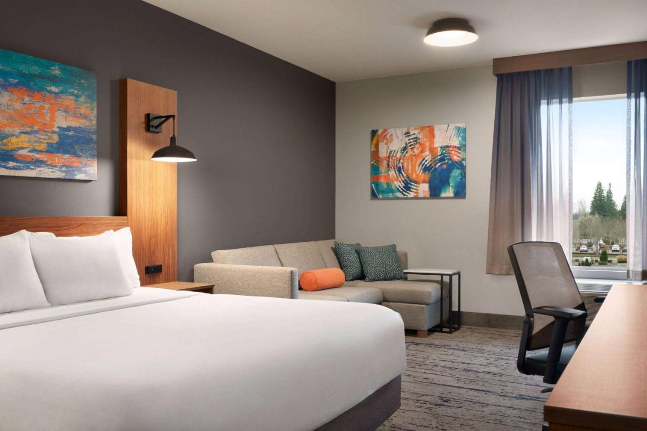 Deluxe King Suite - Non-Smoking at La Quinta Inn & Suites by Wyndham Marysville
