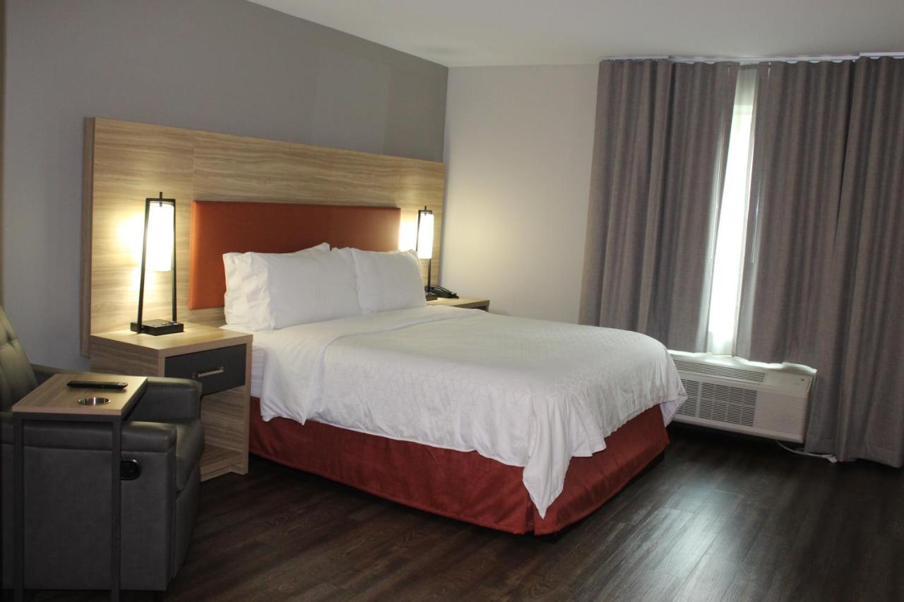 Studio Suite with King Bed - Non-Smoking at Candlewood Suites Nashville South by IHG