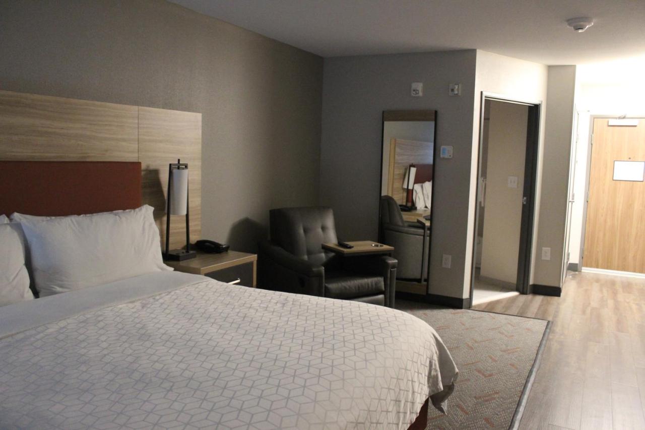 Superior King Suite - Non-Smoking at Candlewood Suites Nashville South by IHG