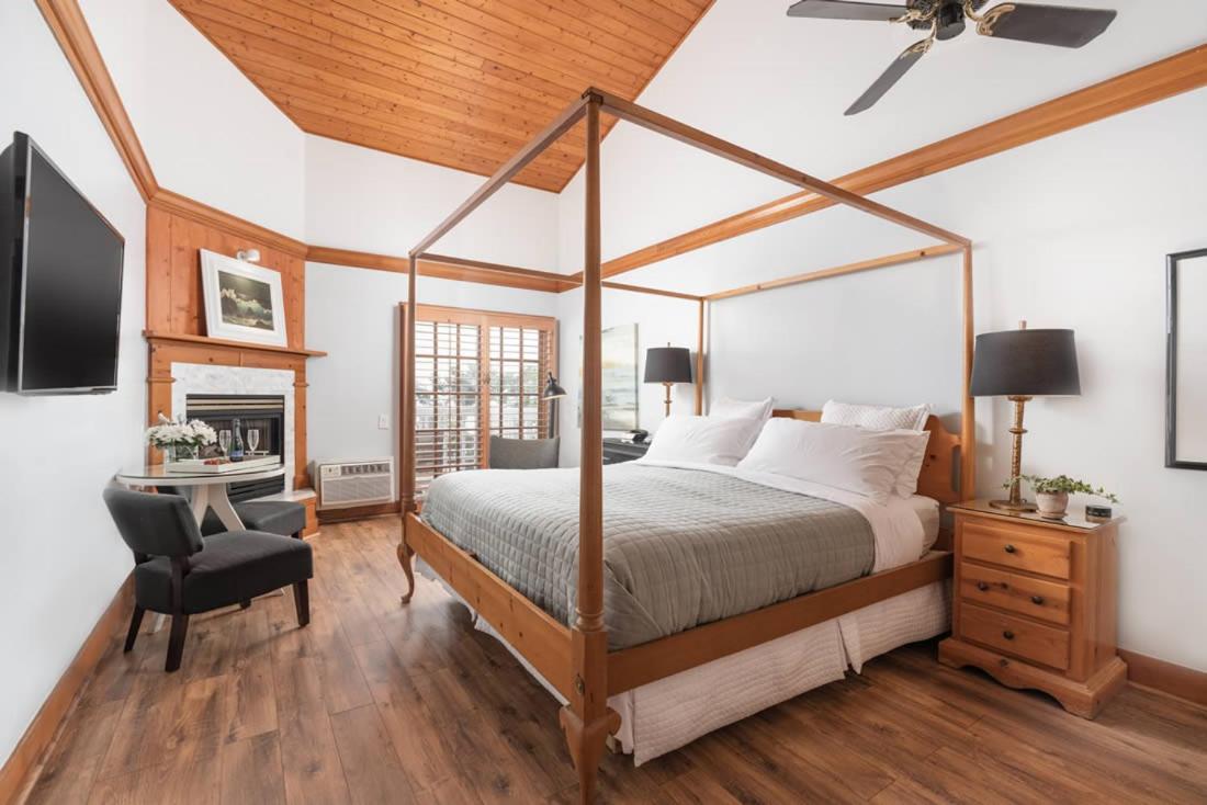 | Inn On SummerHill